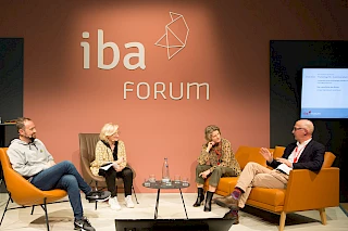 Die neue Rolle des Büros: Podiumsdiskussion mit Jöri Engel, Birgit Gebhardt und Daniel Schwarz