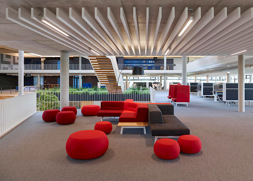 An inviting work environment based on a sustainable concept in the Promega headquarters in Walldorf.