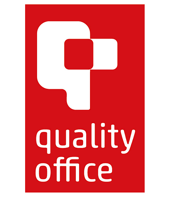 Das Quality Office-Zeichen steht für Funktionalität, Ergonomie, Nachhaltigkeit und vielfältige Anwendungsmöglichkeiten. Das Quality Office-Zeichen steht für Funktionalität, Ergonomie, Nachhaltigkeit und vielfältige Anwendungsmöglichkeiten.
